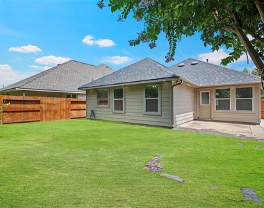 6907 Birnam Garden Lane - Photo Thumbnail 27
