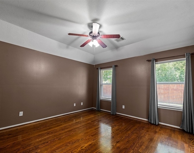 6907 Birnam Garden Lane - Photo Thumbnail 19