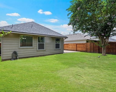 6907 Birnam Garden Lane - Photo Thumbnail 26
