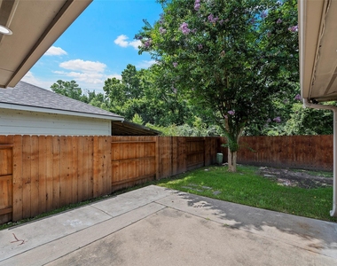 6907 Birnam Garden Lane - Photo Thumbnail 24