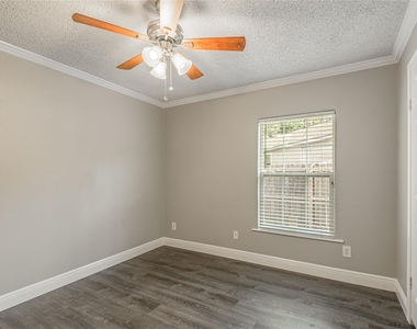 164 Varsity Drive - Photo Thumbnail 19