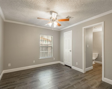 164 Varsity Drive - Photo Thumbnail 18