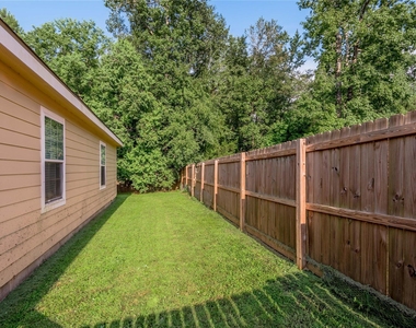 164 Varsity Drive - Photo Thumbnail 32