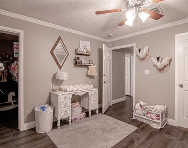 164 Varsity Drive - Photo Thumbnail 23
