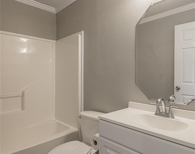 164 Varsity Drive - Photo Thumbnail 26