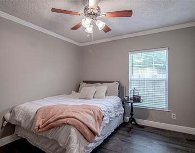 164 Varsity Drive - Photo Thumbnail 18
