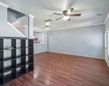 29705 Parliament Hills Drive - Photo Thumbnail 10