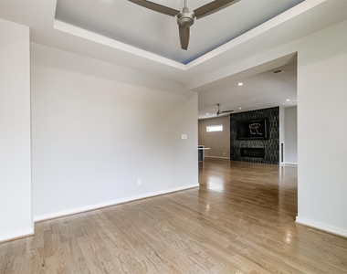 711 W Clay Street - Photo Thumbnail 24
