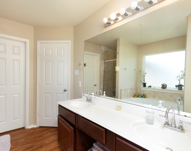 1107 Arum Road - Photo Thumbnail 14