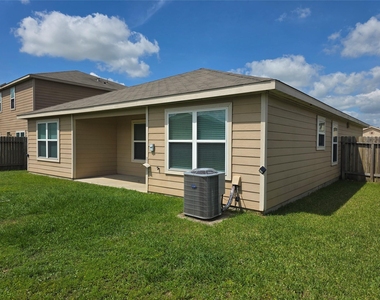 723 Crystal Lakes Drive - Photo Thumbnail 41