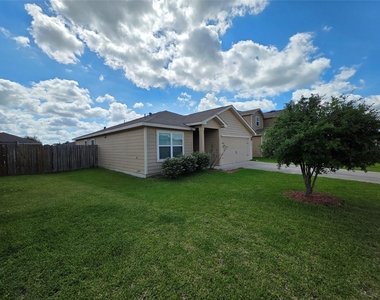 723 Crystal Lakes Drive - Photo Thumbnail 2