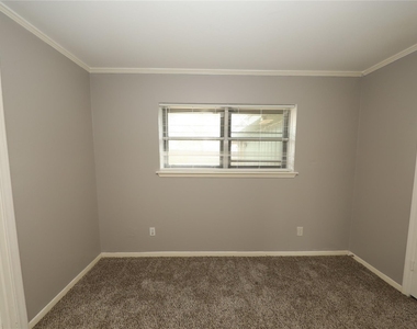 8519 Leader Street - Photo Thumbnail 8