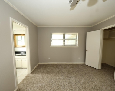 8519 Leader Street - Photo Thumbnail 6