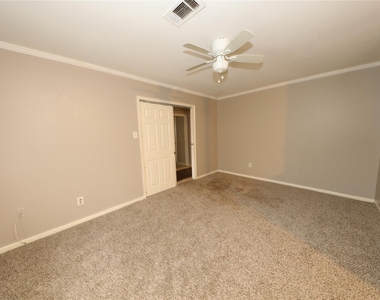 8519 Leader Street - Photo Thumbnail 4
