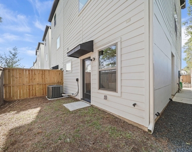 5320 Creekmont Timbers Trail - Photo Thumbnail 38