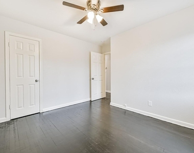 5855 Beldart Street - Photo Thumbnail 21