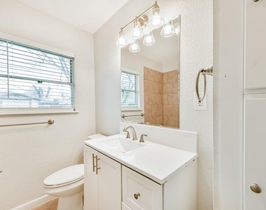 5855 Beldart Street - Photo Thumbnail 17