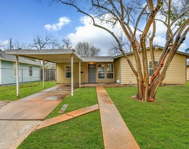 5855 Beldart Street - Photo Thumbnail 2