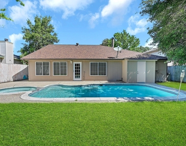 2910 Norwich Street - Photo Thumbnail 25