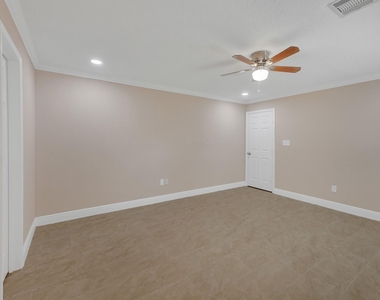 2910 Norwich Street - Photo Thumbnail 15