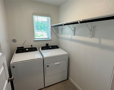 221 Harper Ridge Drive - Photo Thumbnail 18