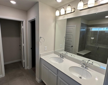 221 Harper Ridge Drive - Photo Thumbnail 12