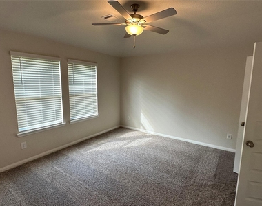 221 Harper Ridge Drive - Photo Thumbnail 10