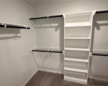 221 Harper Ridge Drive - Photo Thumbnail 13