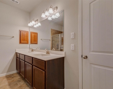3811 Springcrest - Photo Thumbnail 12