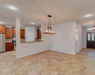 3811 Springcrest - Photo Thumbnail 7