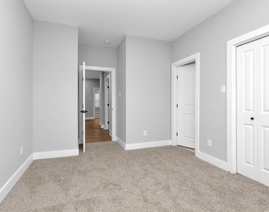 6918 Dumble Street - Photo Thumbnail 26