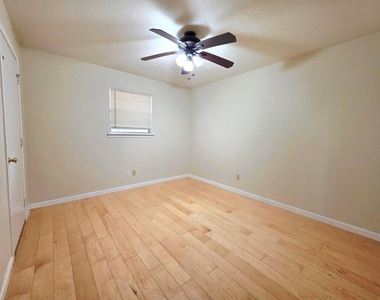 12105 Old County Road - Photo Thumbnail 12