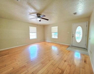 12105 Old County Road - Photo Thumbnail 3
