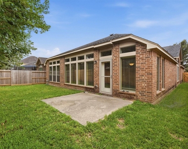 2935 Fair Chase Drive - Photo Thumbnail 23