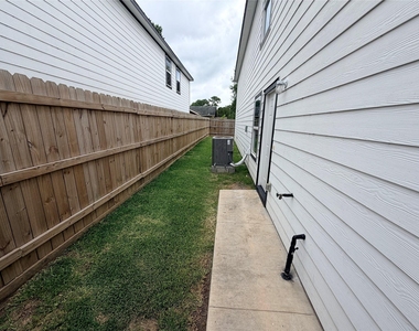 8115 Denton Street - Photo Thumbnail 26