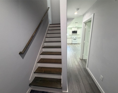 8115 Denton Street - Photo Thumbnail 10