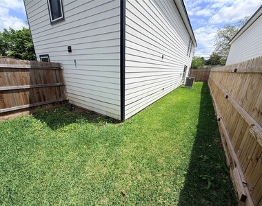 8115 Denton Street - Photo Thumbnail 25