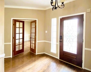 21523 Santa Clara Drive - Photo Thumbnail 3