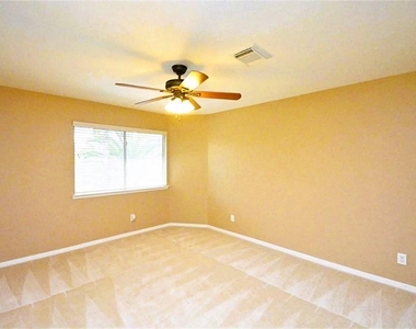 21523 Santa Clara Drive - Photo Thumbnail 23
