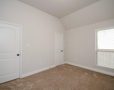 1326 Watercrest Park Lane - Photo Thumbnail 20