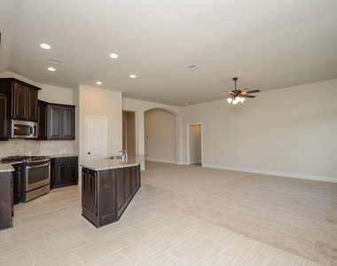 1326 Watercrest Park Lane - Photo Thumbnail 7