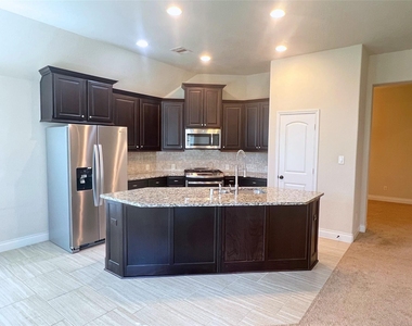 1326 Watercrest Park Lane - Photo Thumbnail 4