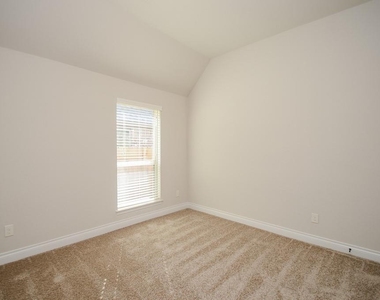 1326 Watercrest Park Lane - Photo Thumbnail 21