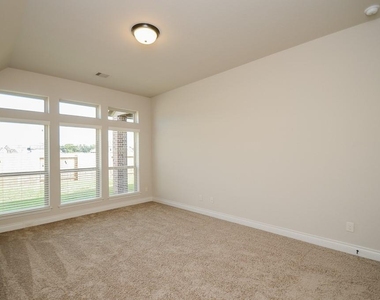 1326 Watercrest Park Lane - Photo Thumbnail 13