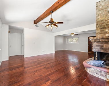 2562 Kevin Lane - Photo Thumbnail 7