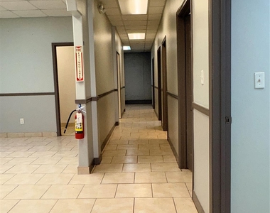 2036 Avenue F - Photo Thumbnail 9