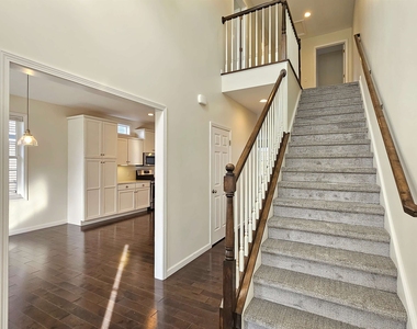 252 N Jefferson - Photo Thumbnail 7