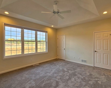 252 N Jefferson - Photo Thumbnail 8