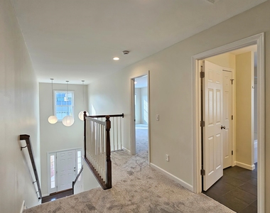 252 N Jefferson - Photo Thumbnail 12