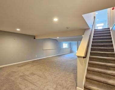 252 N Jefferson - Photo Thumbnail 19